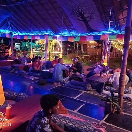 Island Vibes Hotel Хампи Екстериор снимка